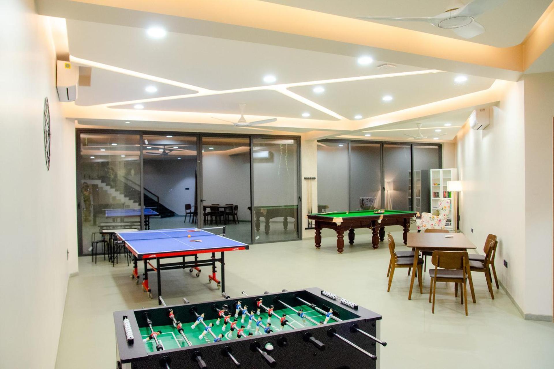 Pearl Lakeview Mansion By Stayvista - Lakeside Villa With Infinity Pool, Jacuzzi, In-House Theatre & Games Room Igatpuri Exterior foto