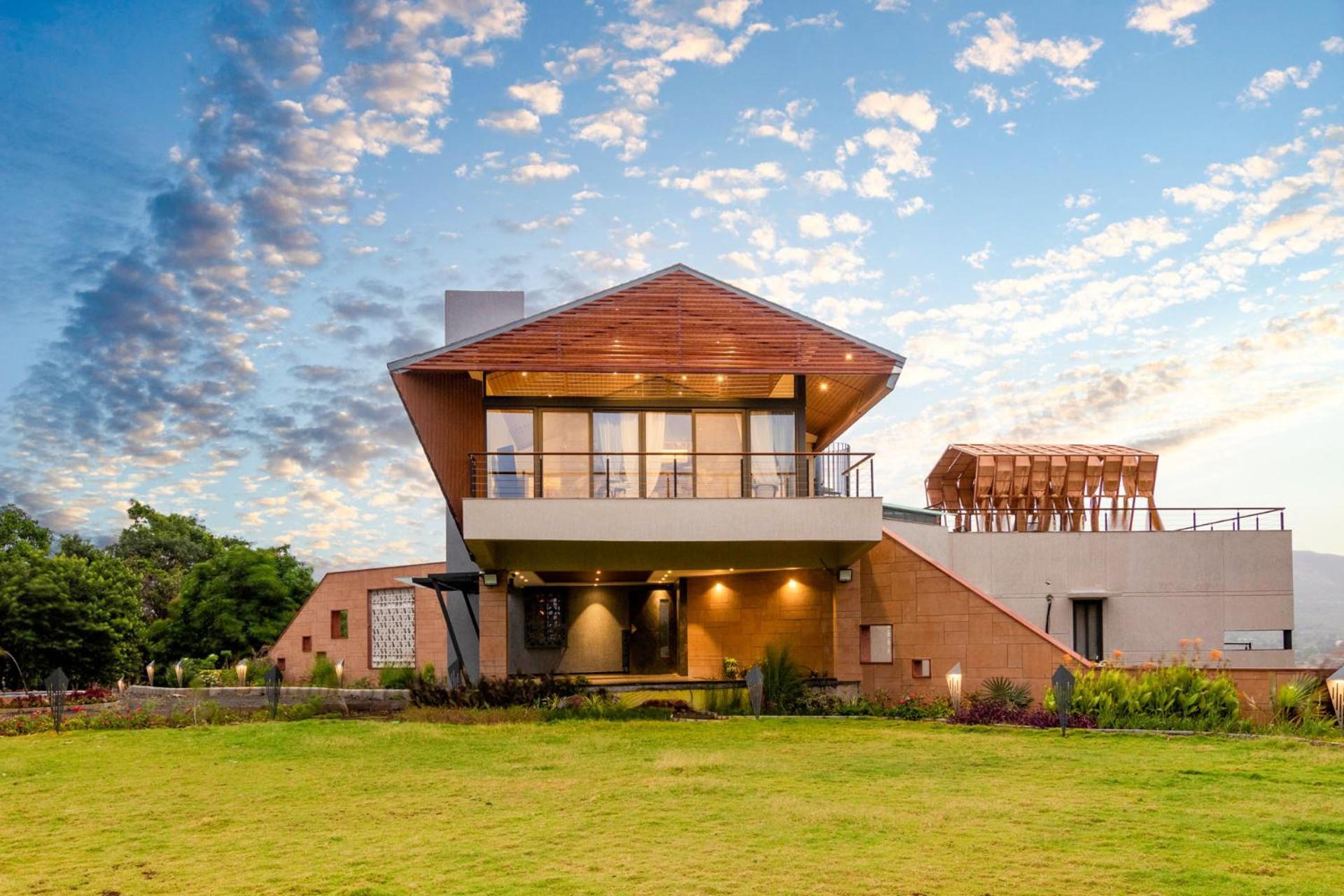 Pearl Lakeview Mansion By Stayvista - Lakeside Villa With Infinity Pool, Jacuzzi, In-House Theatre & Games Room Igatpuri Exterior foto